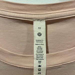 Lululemon athletic Tshirt